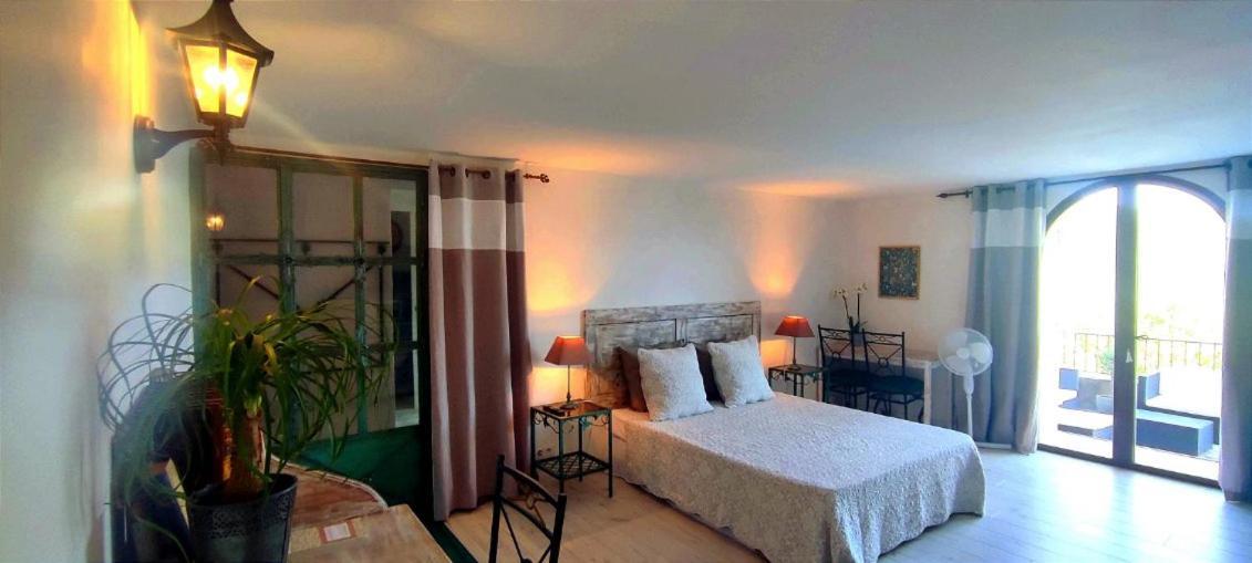 L'Art Des Choix Hotell Saint-Pierre-Saint-Jean Eksteriør bilde